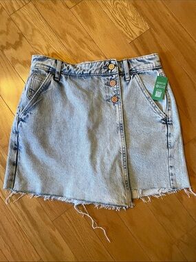 GAP White Wash Button-Front Denim Skort